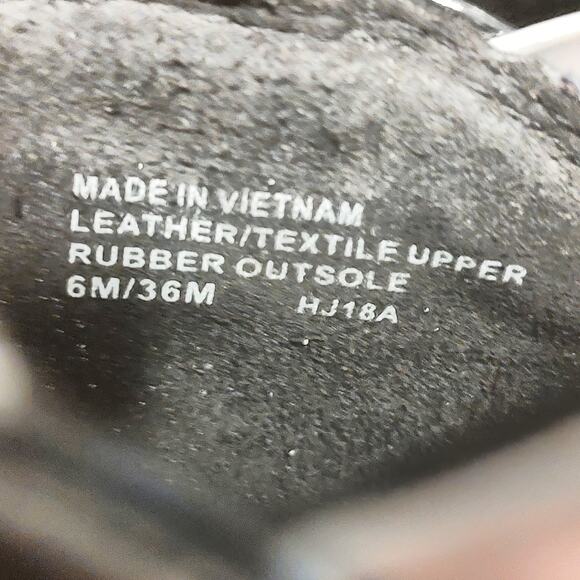 Michael Kors Black Silver Platform Sneakers Size 6M ID HJ18A - Picture 13 of 14